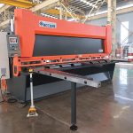 hot predaj QC11K CNC hydraulický gilotinový strihací stroj